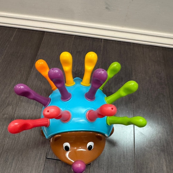 Learning Resources Fine Motor Hedgehog Learning Toy Colorful Spikes Baby Toddler - Picture 3 of 7